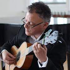 Mario de Alcantara Carreira interprete Emilio Pujol 